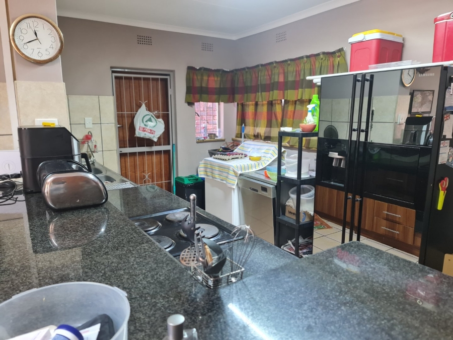4 Bedroom Property for Sale in Protea Park North West